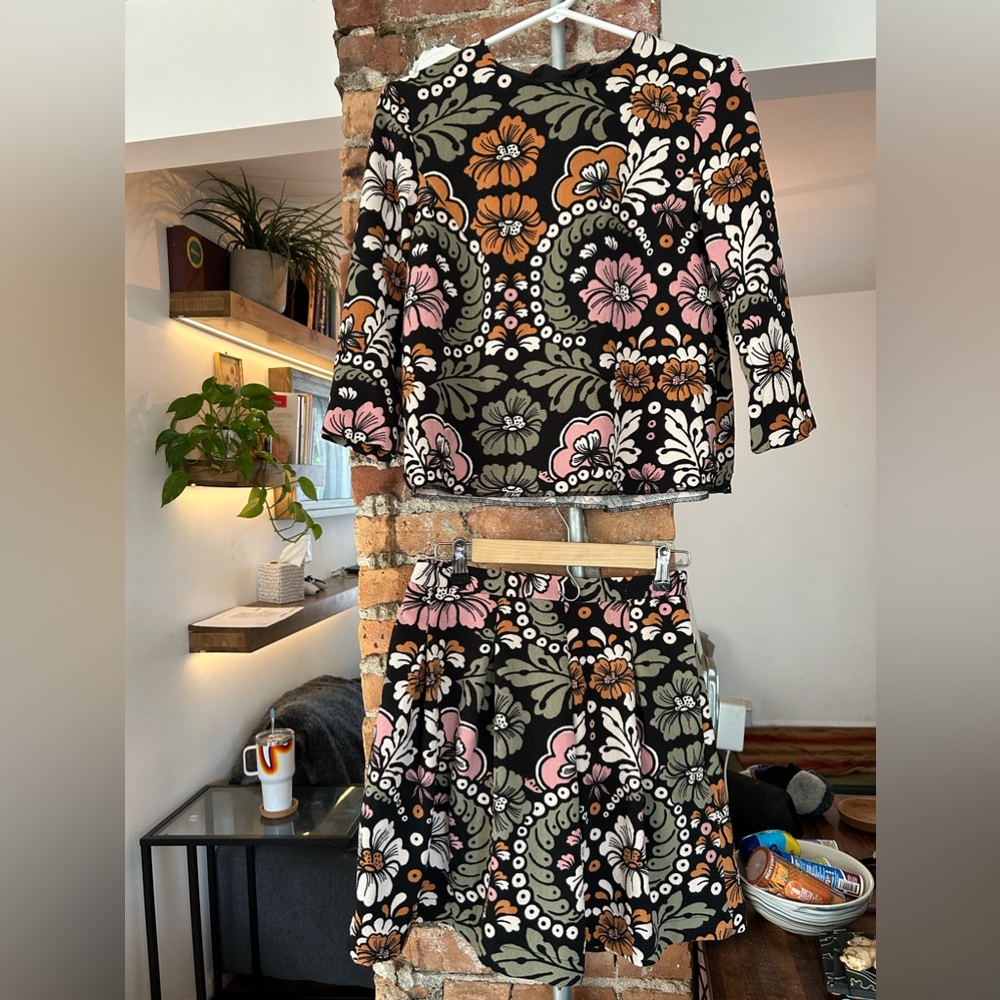 H&M RETRO FLORAL SKIRT SET